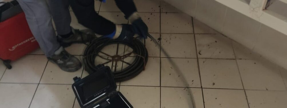 İstanbul Makine ile Tıkalı Tuvalet Gideri Açma Tesisatçı